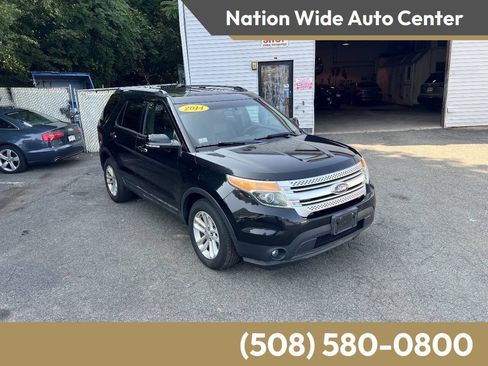 Used 2014 Ford Explorer XLT w/ Equipment Group 202A AWD/4WD image 1