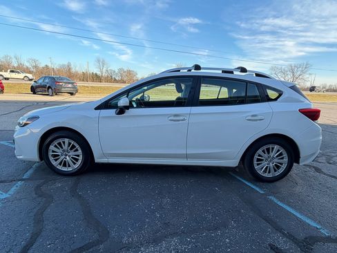 Used 2018 Subaru Impreza 2.0i Premium w/ Eyesight & BSD & Rcta image 2