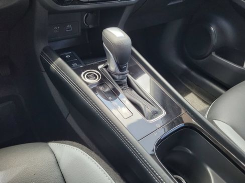 Used 2023 Nissan Kicks SR w/ SR Premium Package FWD image 31