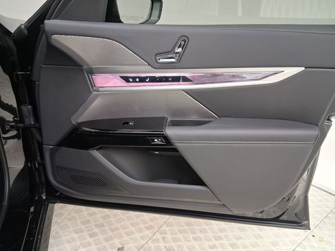 New 2026 BMW 750e xDrive w/ Premium Package AWD/4WD image 28