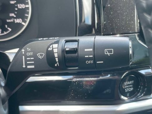 Used 2025 Nissan Pathfinder SV AWD/4WD image 26