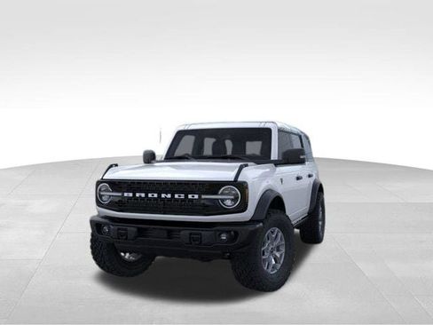 New 2025 Ford Bronco Badlands image 2
