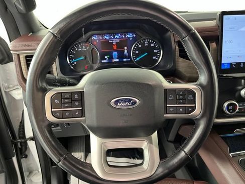 Used 2024 Ford Expedition Max Limited AWD/4WD image 22