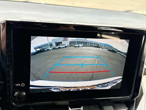 Used 2024 Toyota Corolla LE FWD image 25