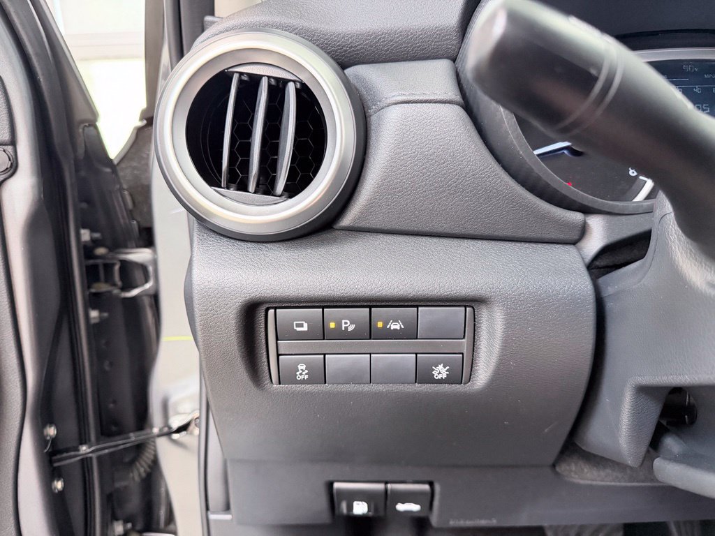 Used 2025 Nissan Versa S w/ Trunk Package FWD image 35