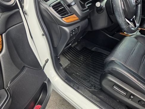 Used 2021 Honda CR-V Touring image 27