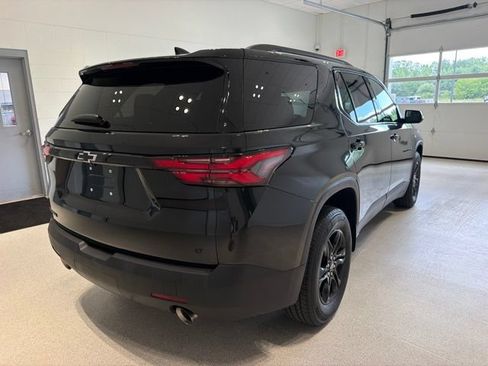 Used 2023 Chevrolet Traverse LT FWD image 6