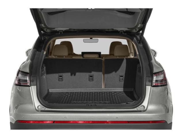 Used 2023 Lincoln Nautilus FWD w/ Premium Package image 11