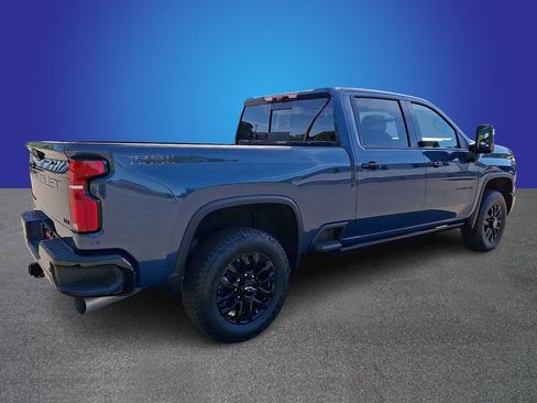 Used 2026 Chevrolet Silverado 2500 LTZ w/ LTZ Plus Package AWD/4WD image 4
