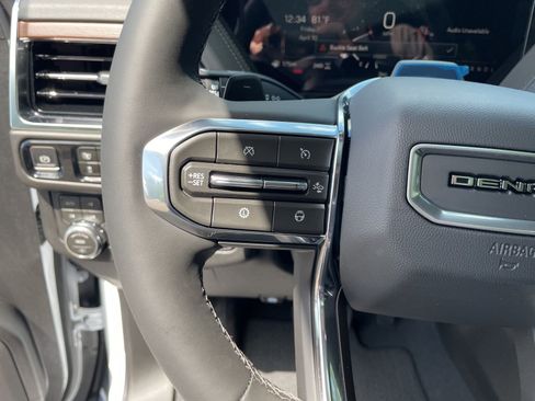 New 2026 GMC Yukon Denali w/ Denali Reserve Package AWD/4WD image 14