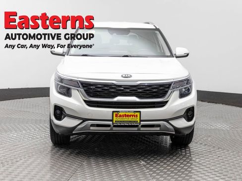 Used 2021 Kia Seltos S AWD/4WD image 2