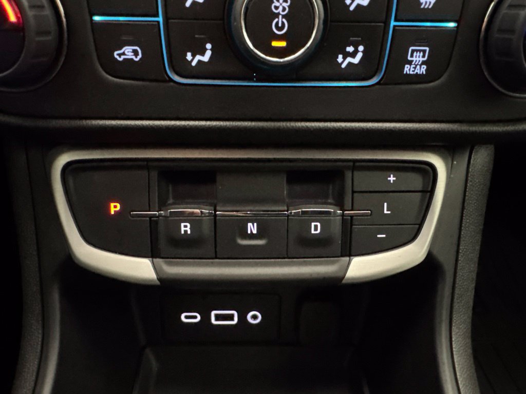 Used 2023 GMC Terrain SLE w/ Driver Convenience Package AWD/4WD image 33