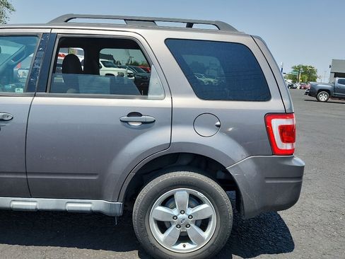 Used 2011 Ford Escape XLT w/ 203A Rapid Spec Order Code AWD/4WD image 9