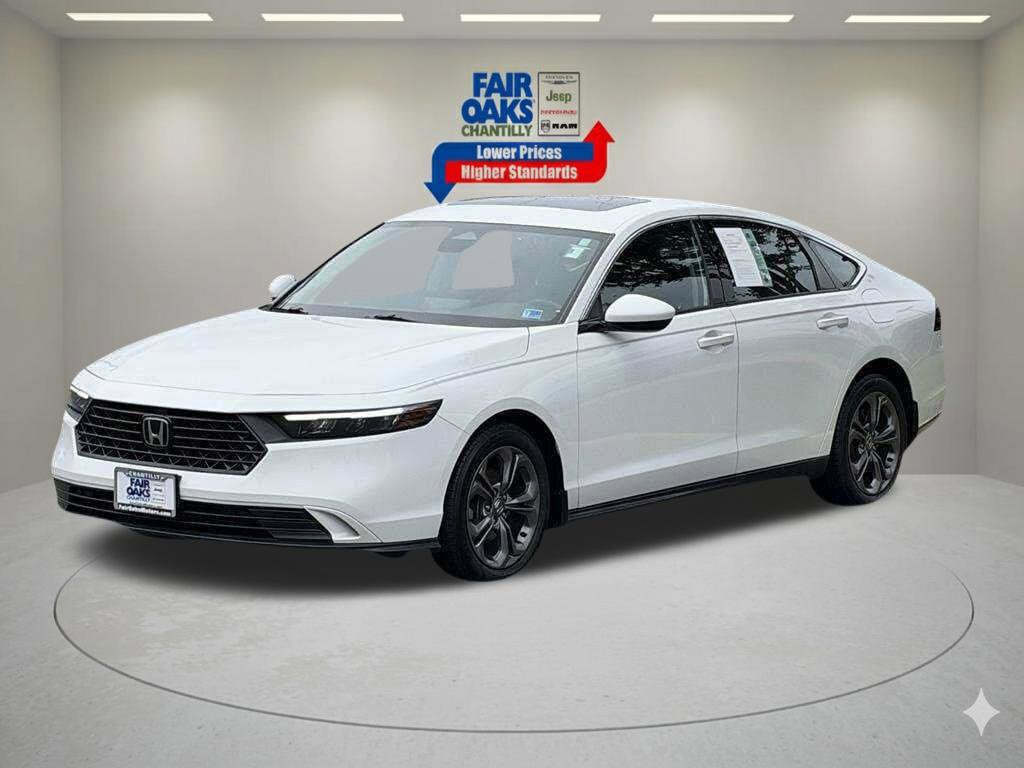 Used 2023 Honda Accord EX image 2
