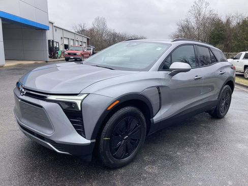 New 2026 Chevrolet Blazer EV LT w/ Midnight/Sport Edition FWD image 8