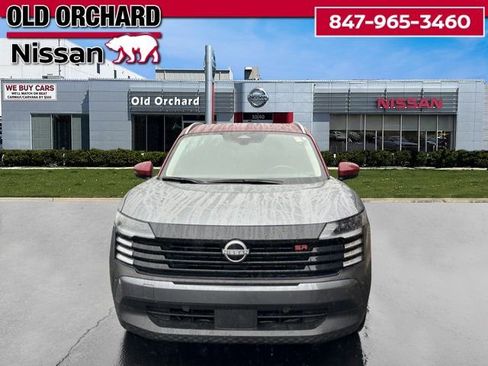 Used 2025 Nissan Kicks SR image 3