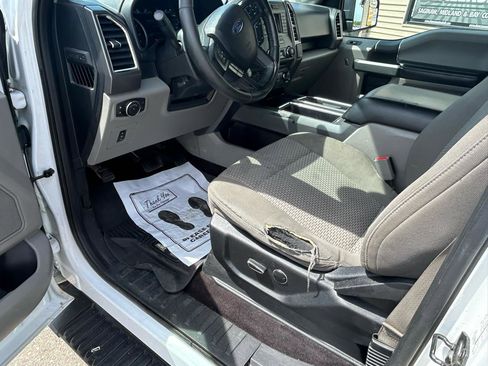 Used 2017 Ford F150 XLT w/ Equipment Group 301A Mid AWD/4WD image 10