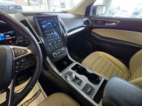 Used 2022 Ford Edge SEL w/ Convenience Package image 18
