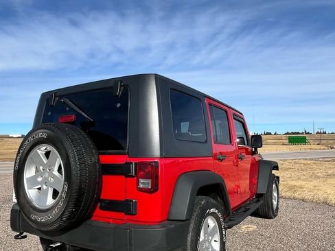 Used 2010 Jeep Wrangler Unlimited Sport w/ PWR Convenience Group image 5