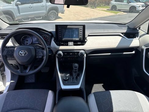 Used 2022 Toyota RAV4 XLE w/ Convenience Package AWD/4WD image 15