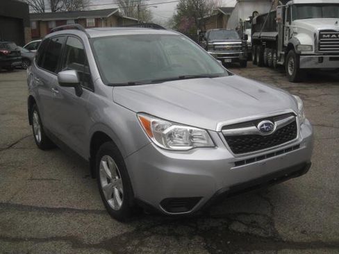 Used 2016 Subaru Forester 2.5i Premium w/ All-Weather Package image 3