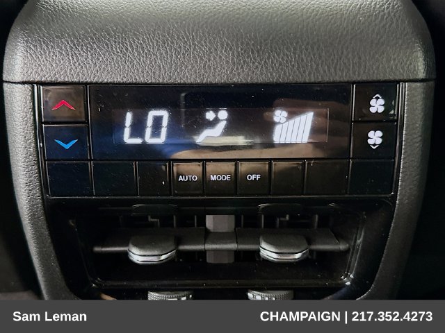 Used 2025 Jeep Grand Cherokee L Altitude RWD image 24