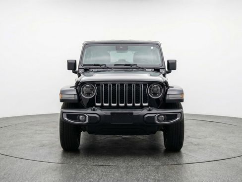 Used 2025 Jeep Wrangler Unlimited Sport AWD/4WD image 2
