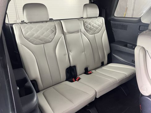 Used 2021 Hyundai Palisade Limited image 26