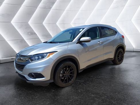 Used 2019 Honda HR-V EX-L image 3
