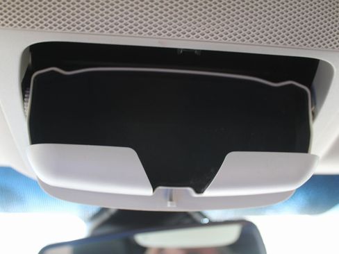 Used 2024 Ford Edge Titanium image 52