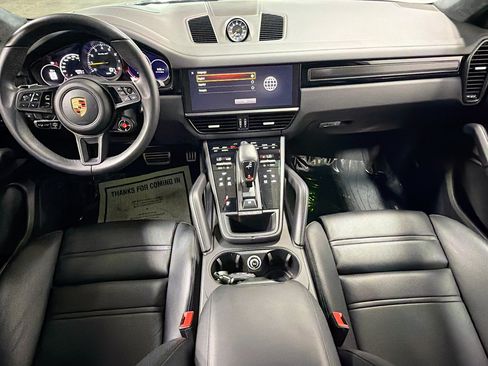 Certified 2023 Porsche Cayenne Turbo GT AWD/4WD image 16