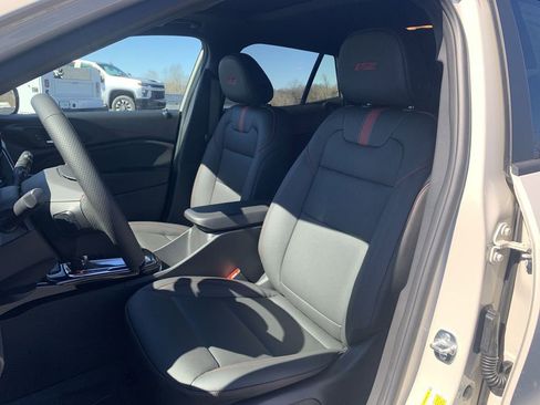 New 2026 Chevrolet Trax RS w/ Sunroof Package image 13