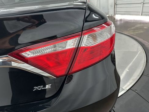 Used 2015 Toyota Camry XLE FWD image 12