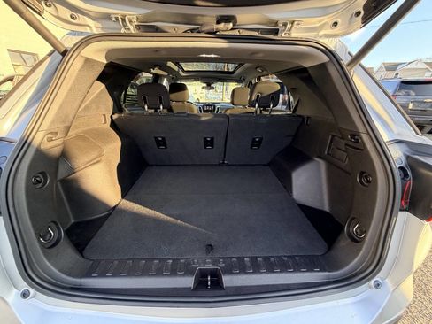 Used 2018 Chevrolet Equinox LT image 35