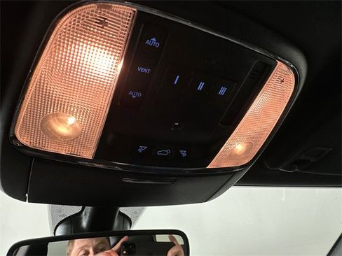 Certified 2017 Jeep Grand Cherokee Limited image 34