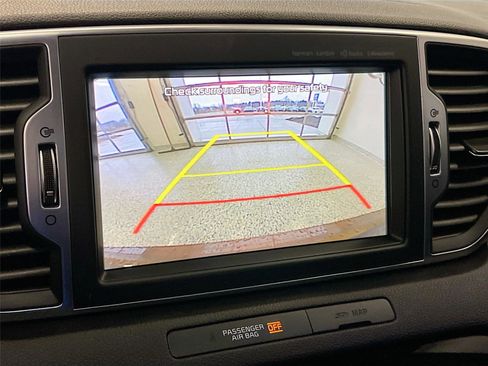 Used 2017 Kia Sportage SX image 6