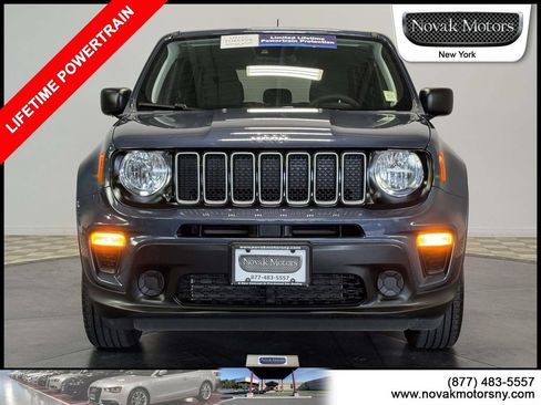 Used 2023 Jeep Renegade Latitude AWD/4WD image 2