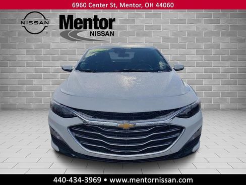 Used 2024 Chevrolet Malibu LT image 2