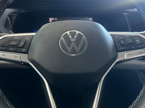 Used 2022 Volkswagen Taos SE AWD/4WD image 23