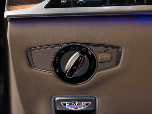 Used 2018 Mercedes-Benz S 560 Sedan image 40
