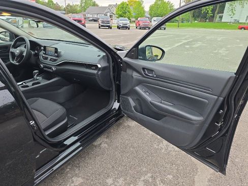 Used 2024 Nissan Altima 2.5 S image 33