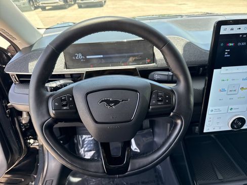 Certified 2025 Ford Mustang Mach-E Premium AWD/4WD image 14