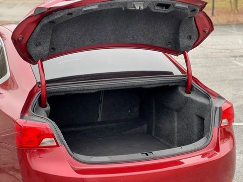 Used 2019 Chevrolet Impala Premier w/ Premier Confidence Package image 43