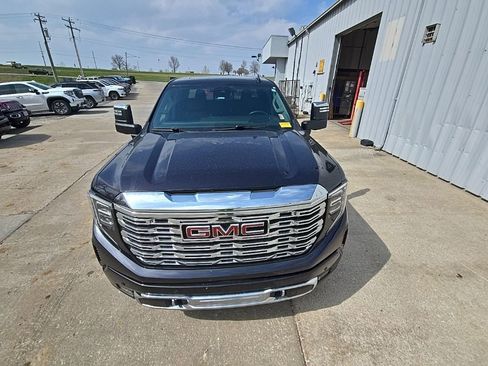 Used 2024 GMC Sierra 1500 Denali w/ Denali Reserve Package image 13
