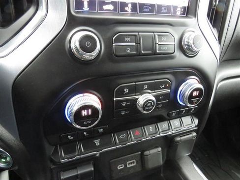 Used 2022 GMC Sierra 2500 SLT image 23