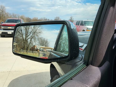 Used 2022 Chevrolet Silverado 1500 LTZ image 11