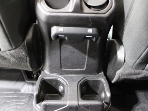 Used 2021 Jeep Gladiator Sport AWD/4WD image 21