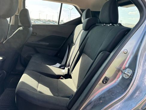 Used 2025 Nissan Kicks Play S image 8