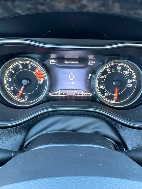 Used 2021 Jeep Cherokee Limited w/ Elite Package AWD/4WD image 24