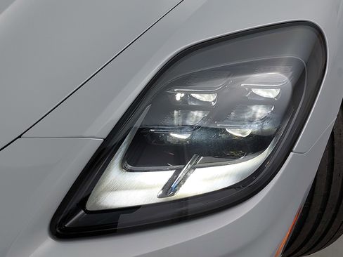 New 2026 Porsche Panamera RWD image 34